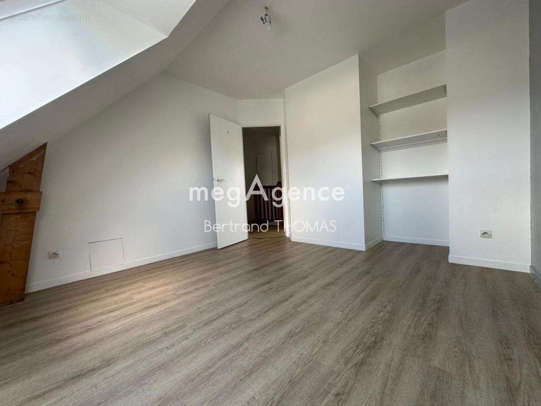 Maison à SAINT-JEAN-SUR-COUESNON