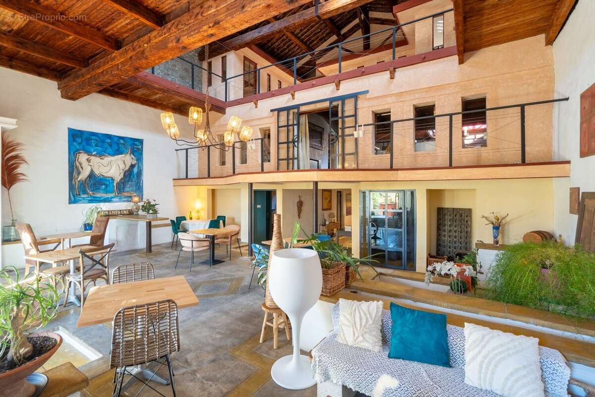 Maison à VILLENEUVE-LES-BEZIERS