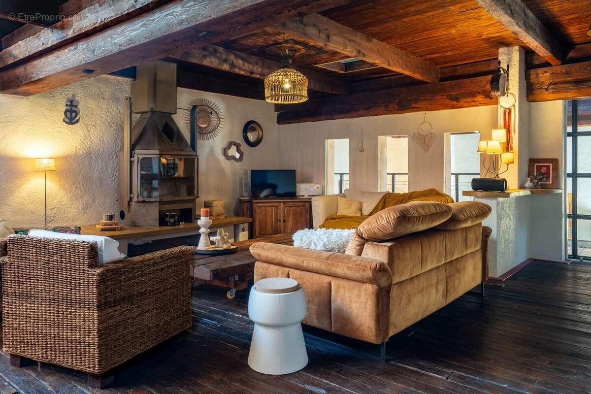 Maison à VILLENEUVE-LES-BEZIERS