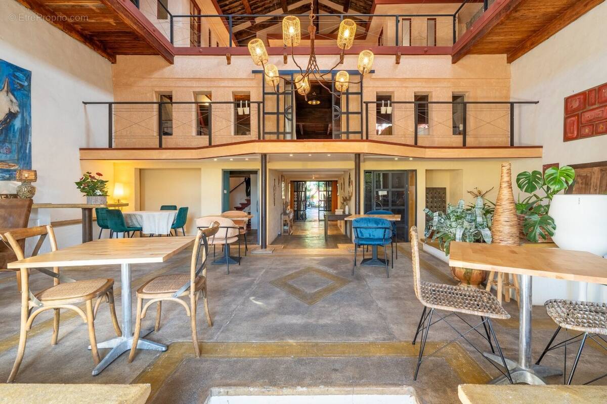 Maison à VILLENEUVE-LES-BEZIERS