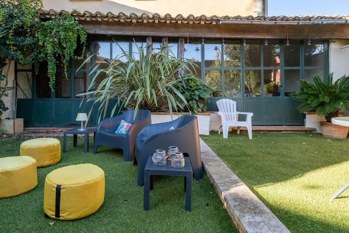 Maison à VILLENEUVE-LES-BEZIERS