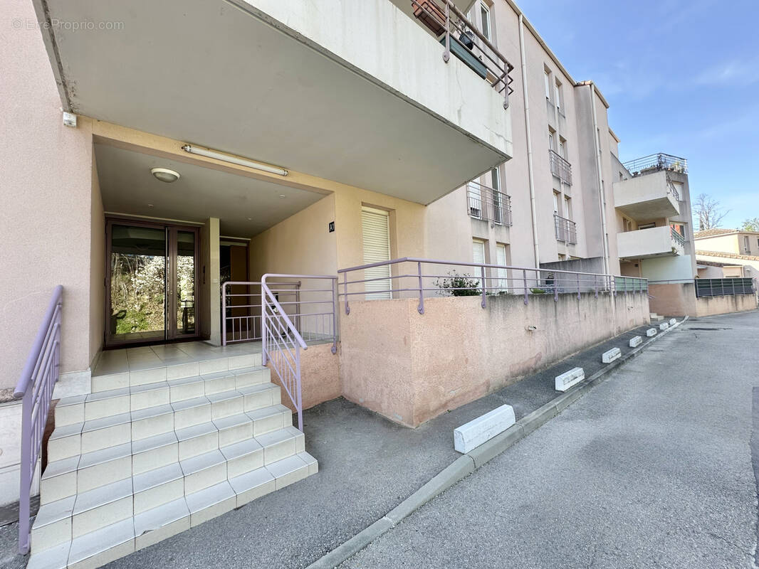 Appartement à MARSEILLE-13E