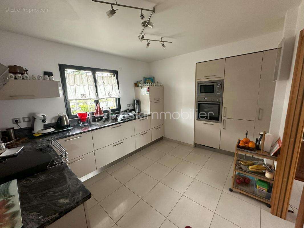 Maison à TESSY-SUR-VIRE