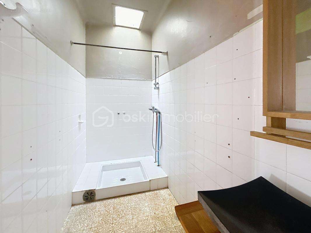 Maison à PEZILLA-LA-RIVIERE