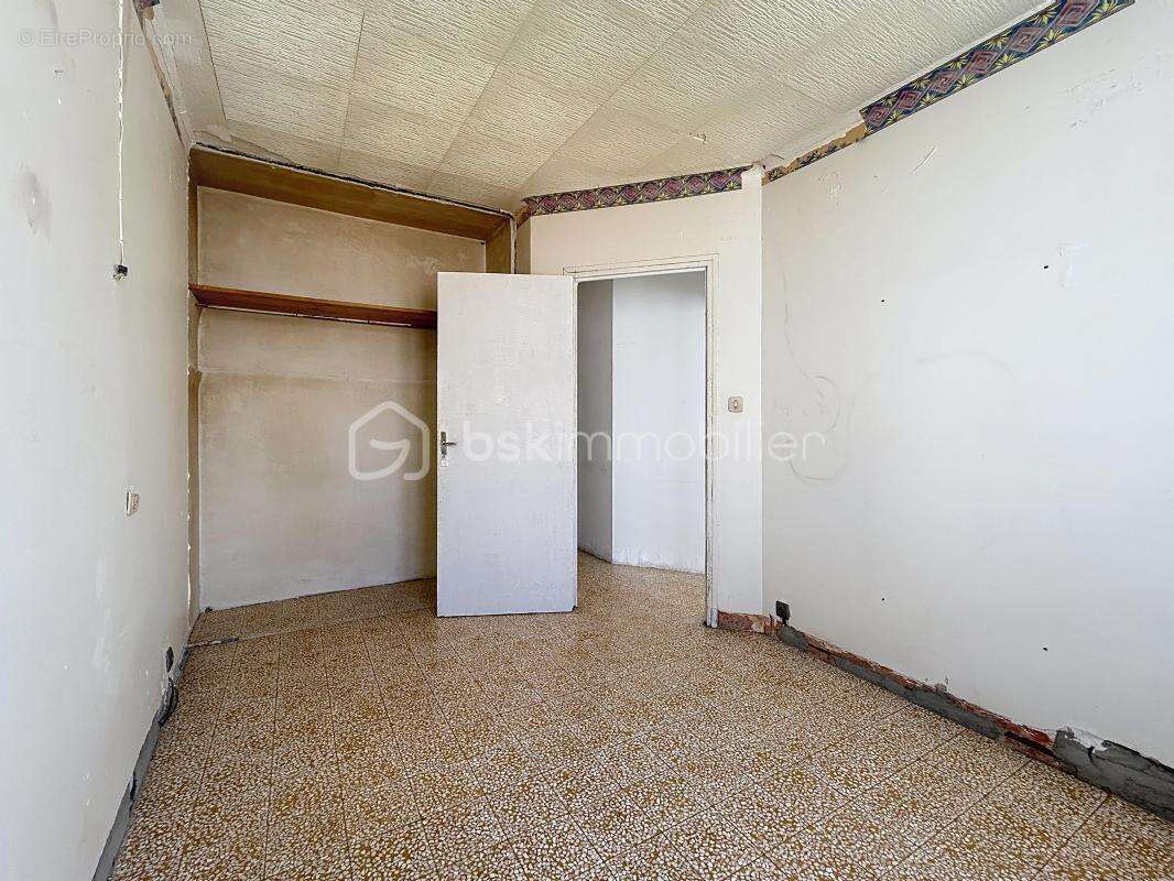 Maison à PEZILLA-LA-RIVIERE