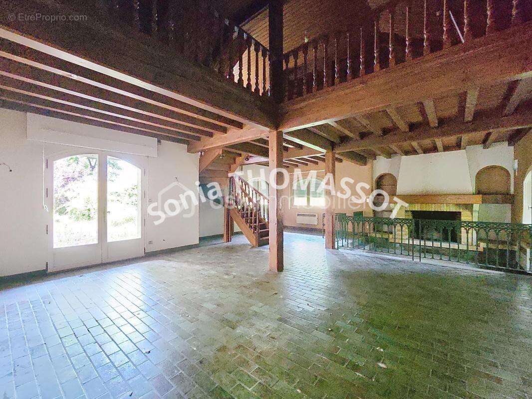 Maison à PETIT-NOIR