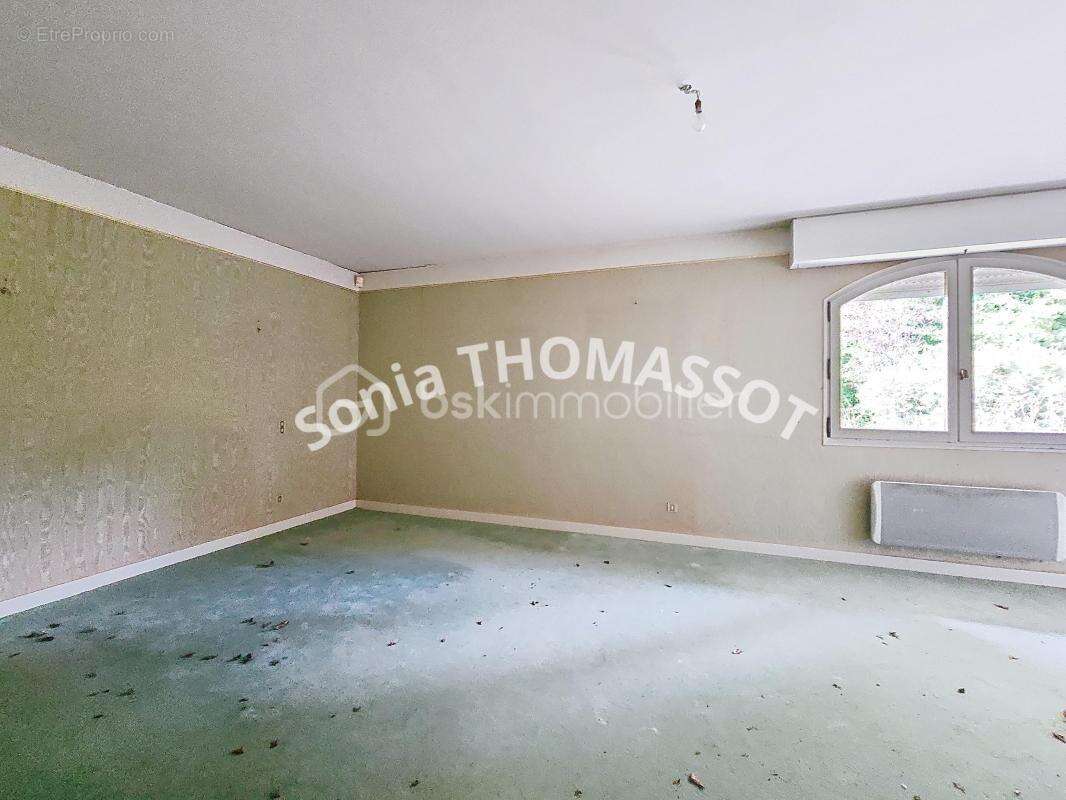 Maison à PETIT-NOIR