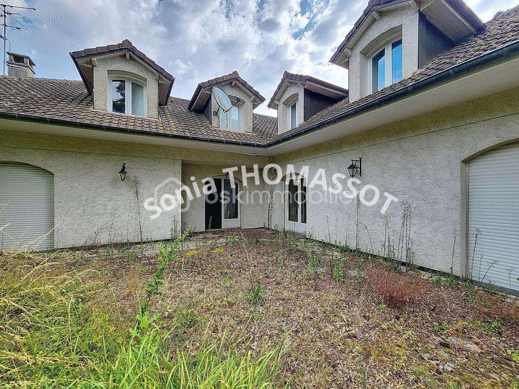 Maison à PETIT-NOIR