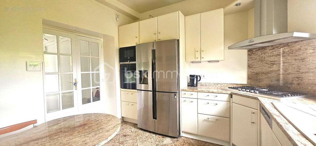 Maison à SAINT-MAUR-DES-FOSSES