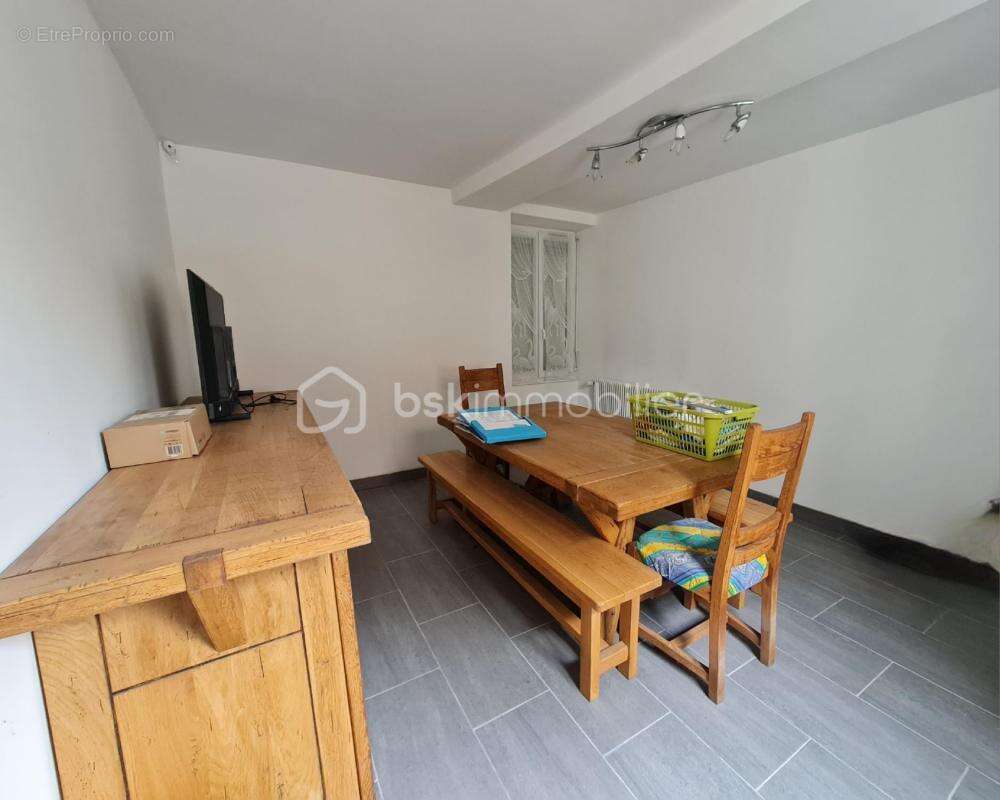 Maison à SOUPPES-SUR-LOING