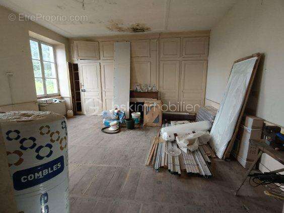 Maison à SAINT-LAURENT-SUR-GORRE