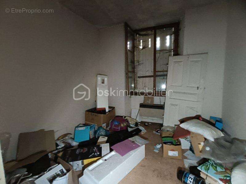 Maison à SAINT-LAURENT-SUR-GORRE