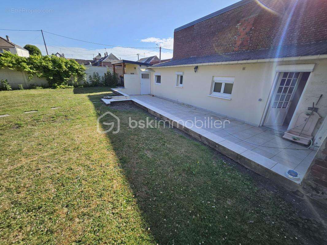 Maison à BRAY-SUR-SOMME