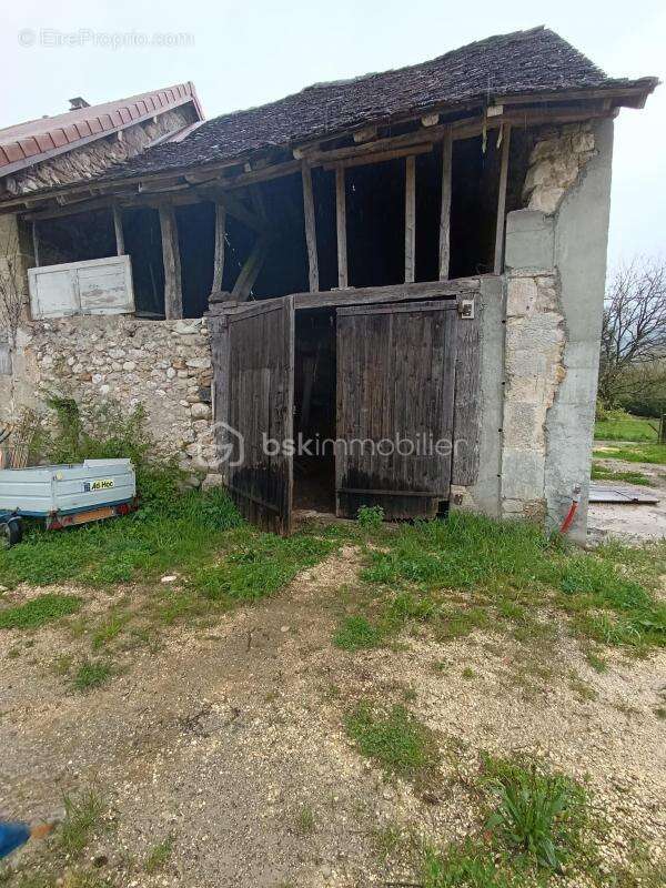 Maison à SAINT-LAURENT-DU-PONT