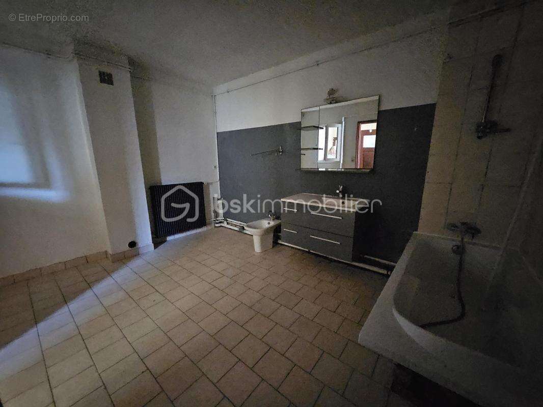 Maison à OVILLERS-LA-BOISSELLE