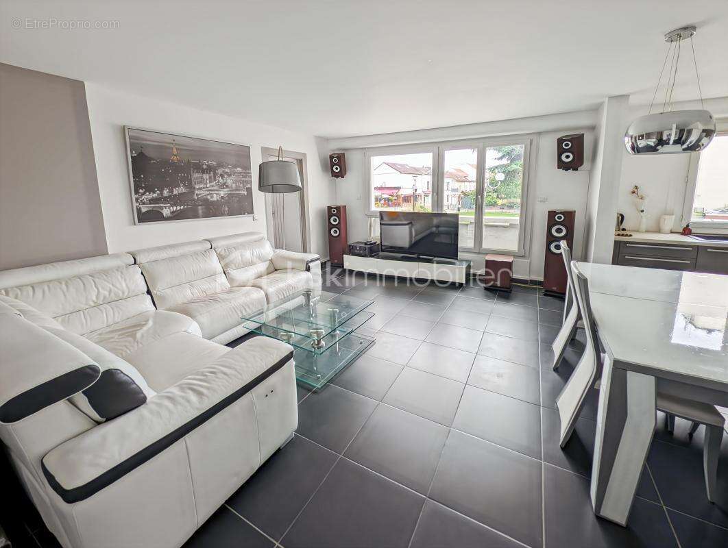 Appartement à SAINT-GRATIEN