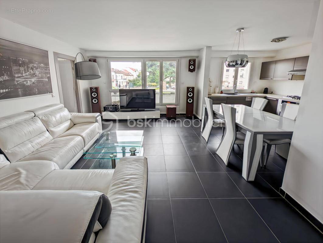 Appartement à SAINT-GRATIEN