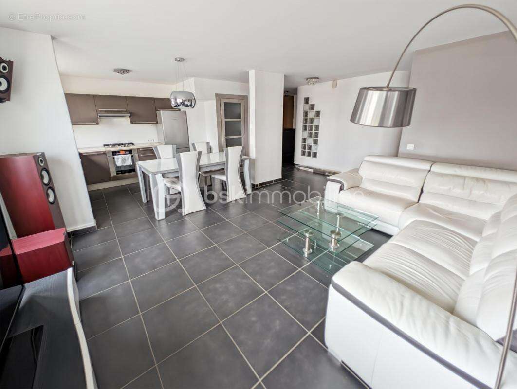 Appartement à SAINT-GRATIEN