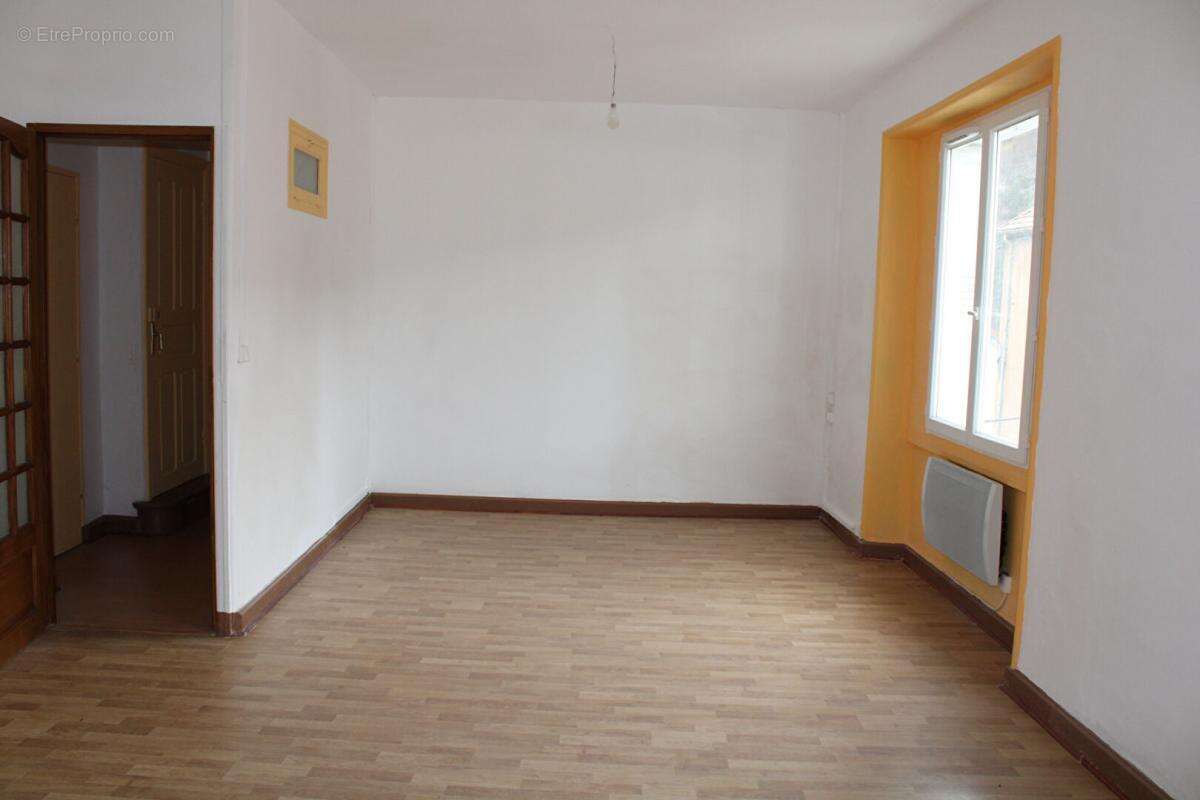 Maison à SAINT-BONNET-DE-MONTAUROUX