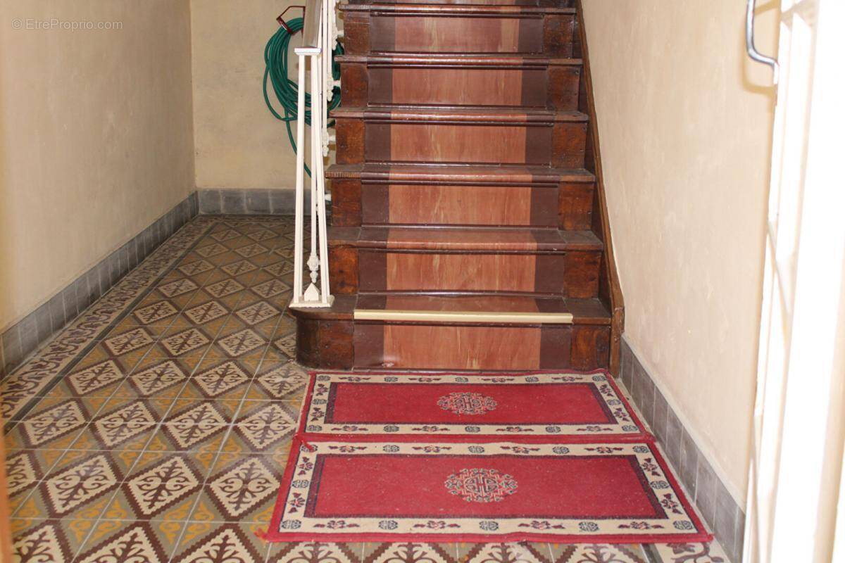 Maison à SAINT-BONNET-DE-MONTAUROUX