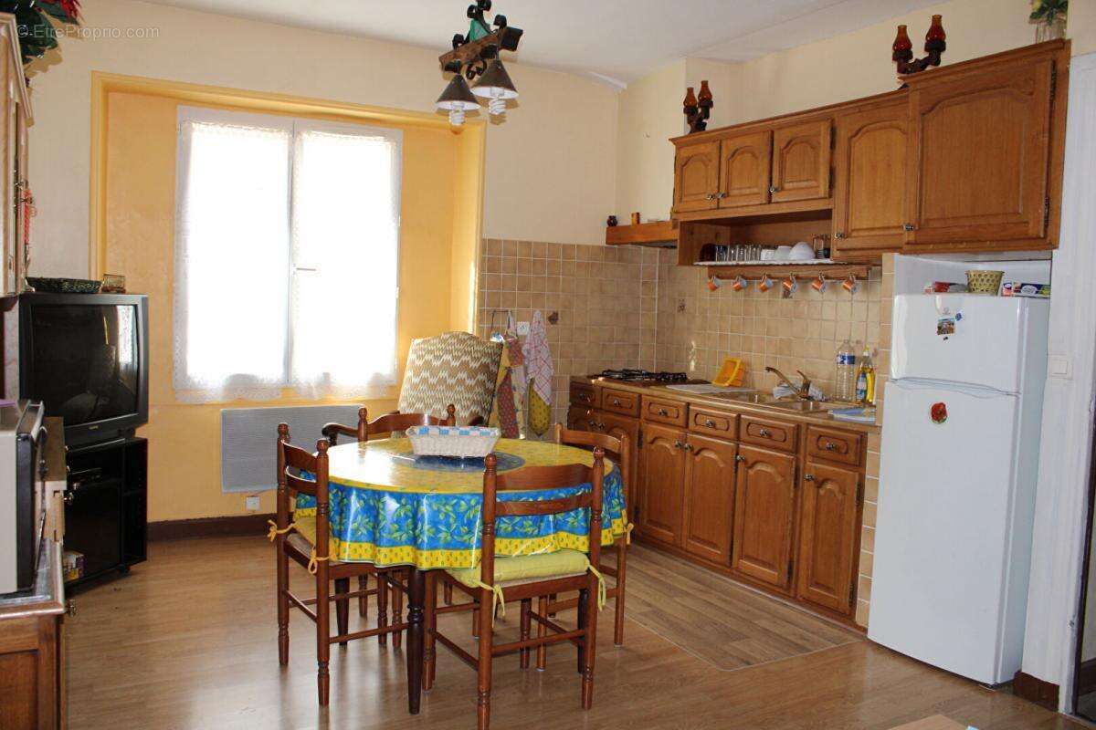 Maison à SAINT-BONNET-DE-MONTAUROUX