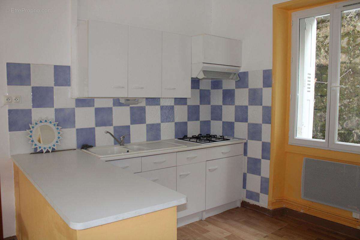 Maison à SAINT-BONNET-DE-MONTAUROUX