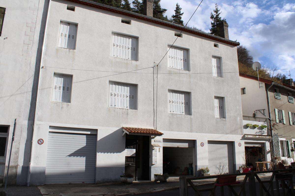 Maison à SAINT-BONNET-DE-MONTAUROUX