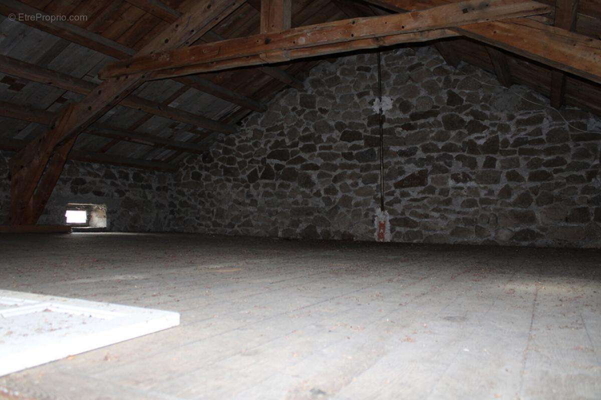 Maison à SAINT-BONNET-DE-MONTAUROUX