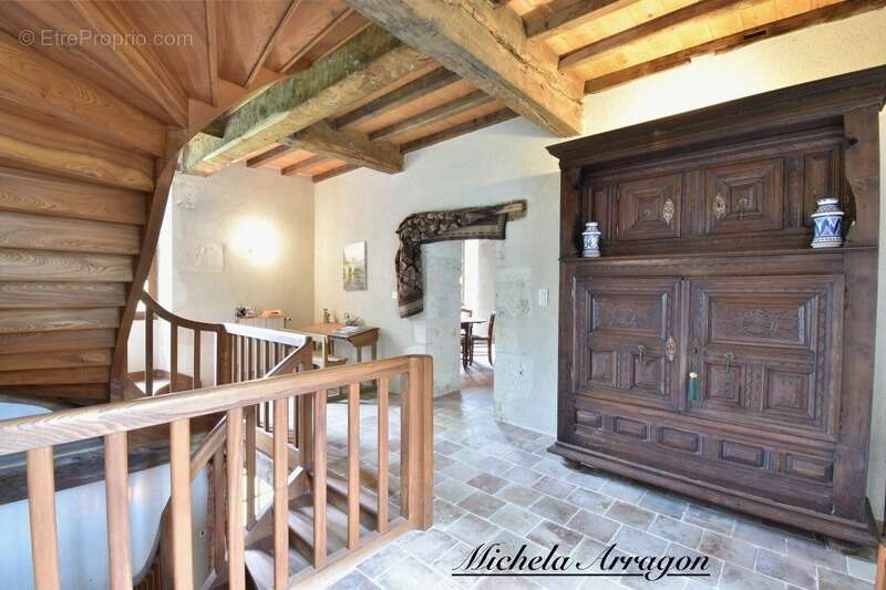 Maison à SAINT-BEAUZEIL