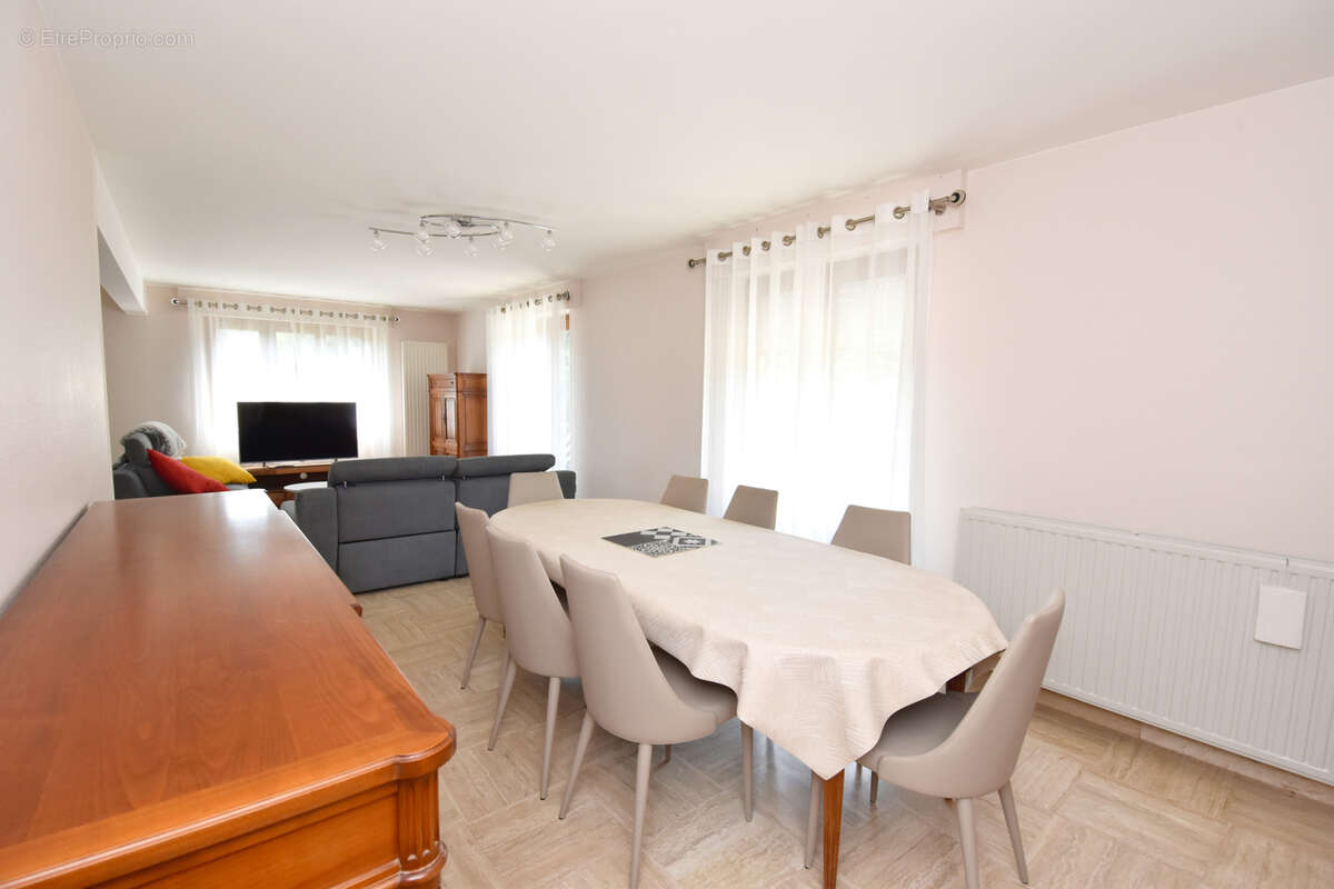 Maison à BERTANGLES