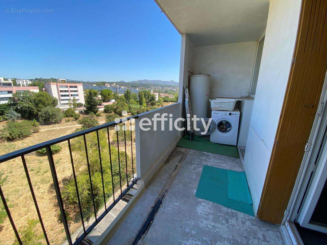 Appartement à MARSEILLE-12E