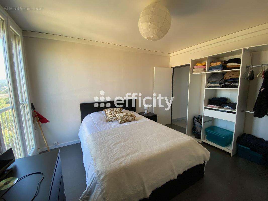 Appartement à MARSEILLE-12E