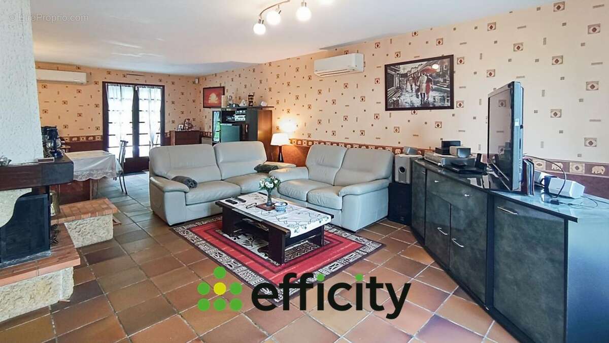 Maison à LACHAPELLE-AUX-POTS