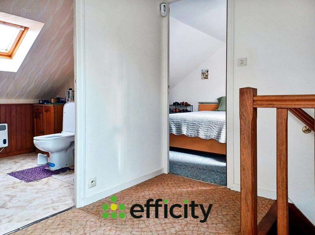 Maison à LACHAPELLE-AUX-POTS