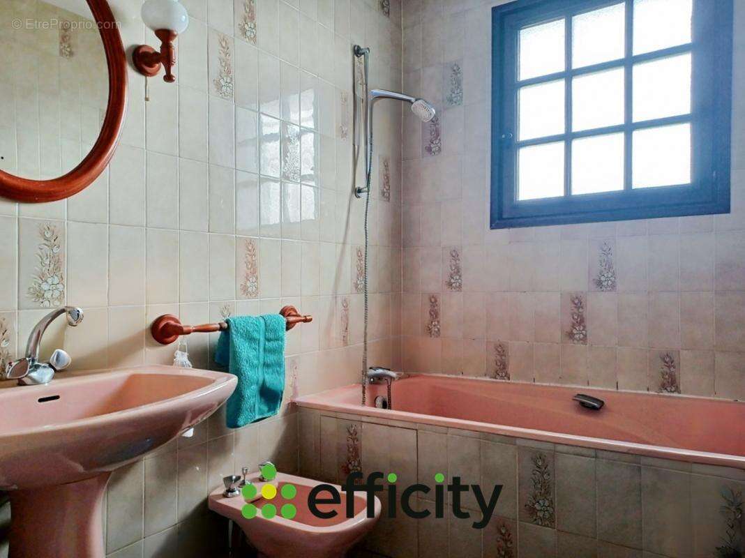 Maison à LACHAPELLE-AUX-POTS