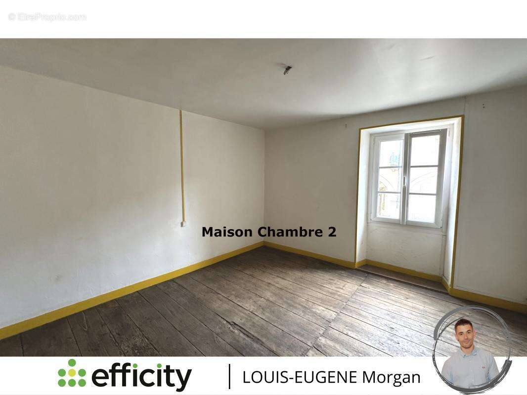 Appartement à LIGUGE