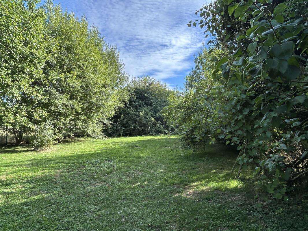 Terrain à VERNOU-LA-CELLE-SUR-SEINE