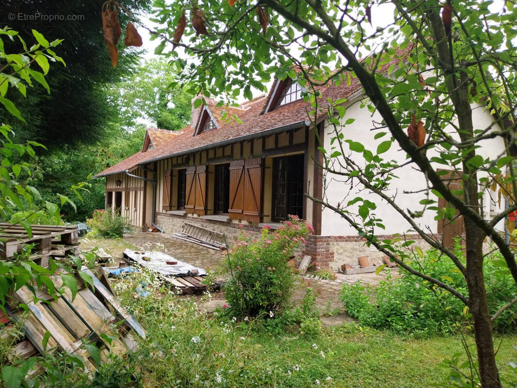 Maison à NEUFCHATEL-EN-BRAY
