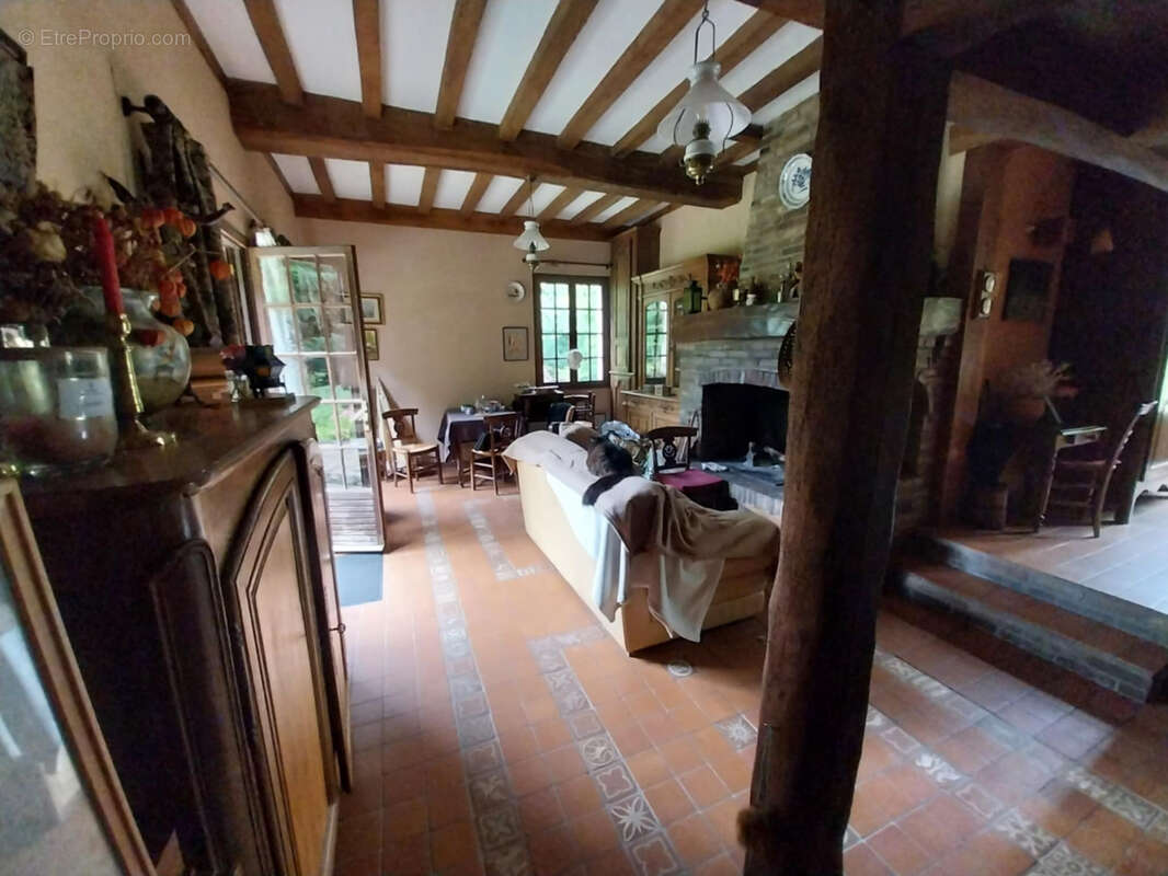 Maison à NEUFCHATEL-EN-BRAY