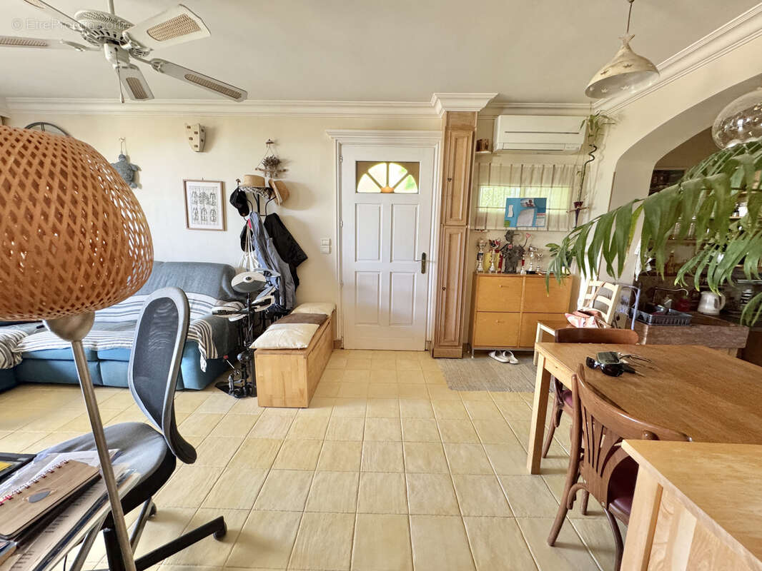 Appartement à LA CROIX-VALMER