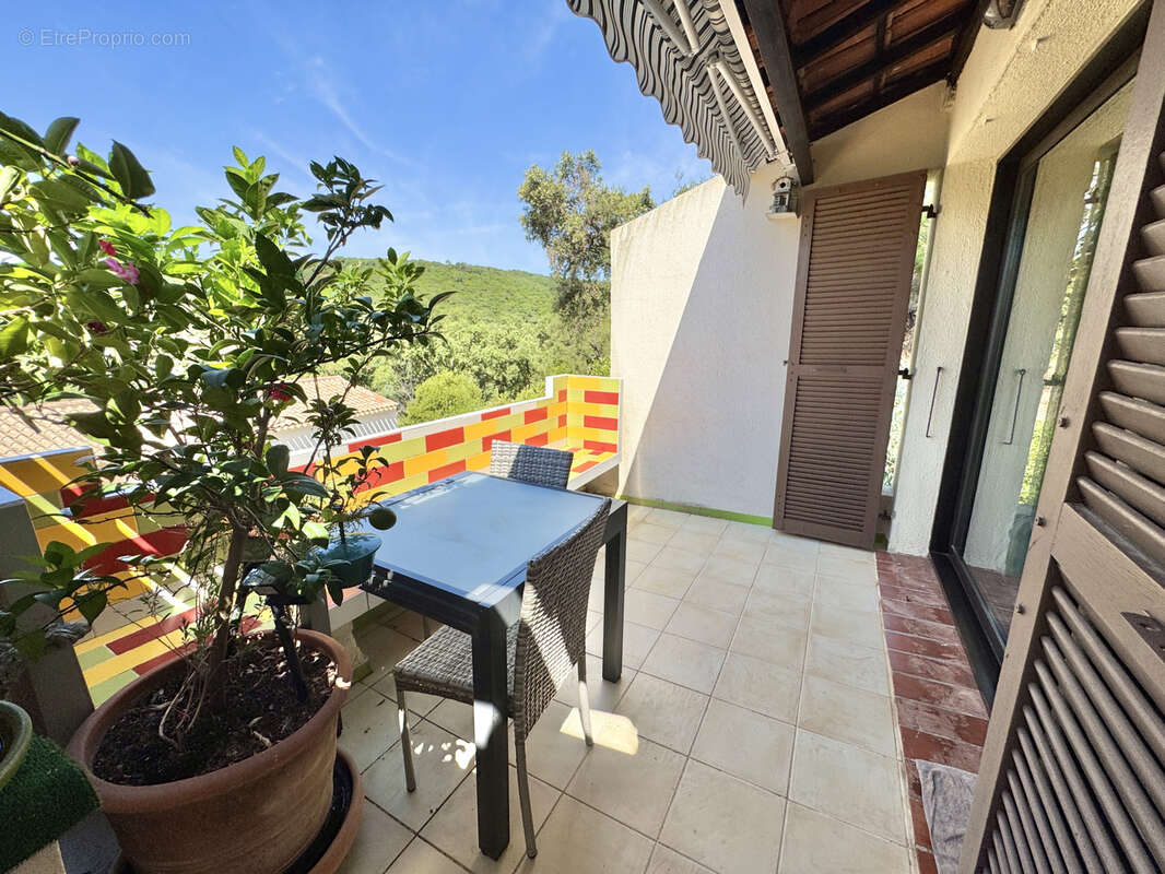 Appartement à LA CROIX-VALMER