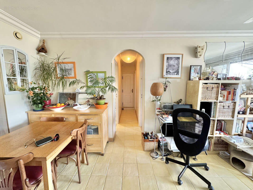 Appartement à LA CROIX-VALMER