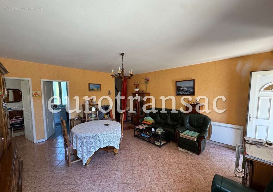 Maison à NEZIGNAN-L&#039;EVEQUE