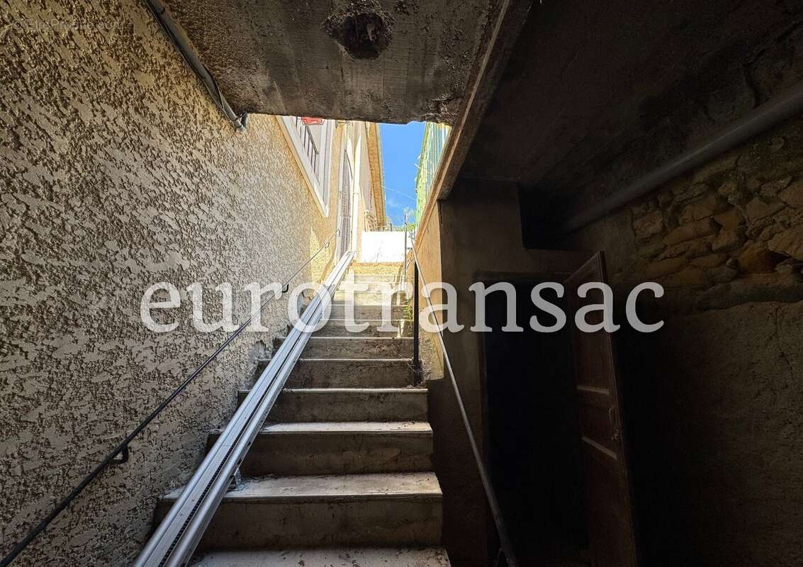 Maison à NEZIGNAN-L&#039;EVEQUE