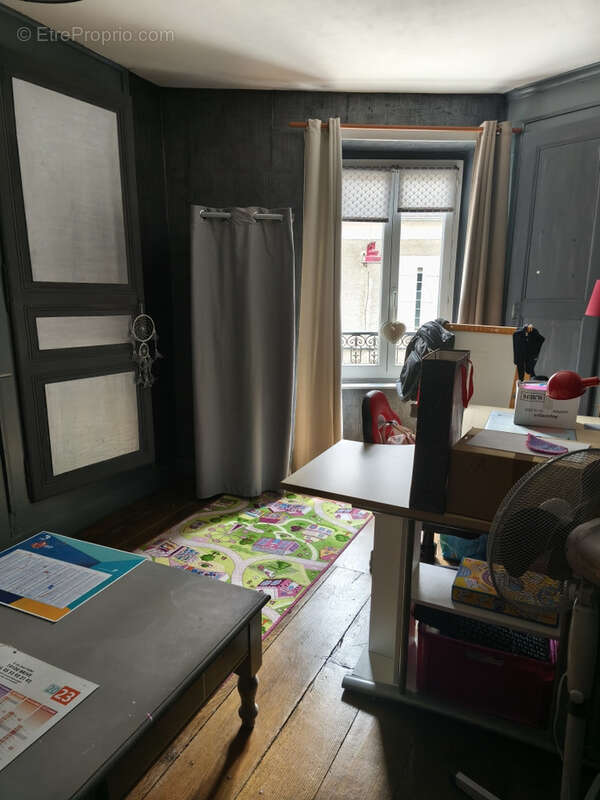 Maison à COUSSAC-BONNEVAL