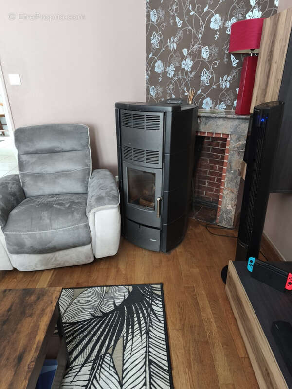 Maison à COUSSAC-BONNEVAL