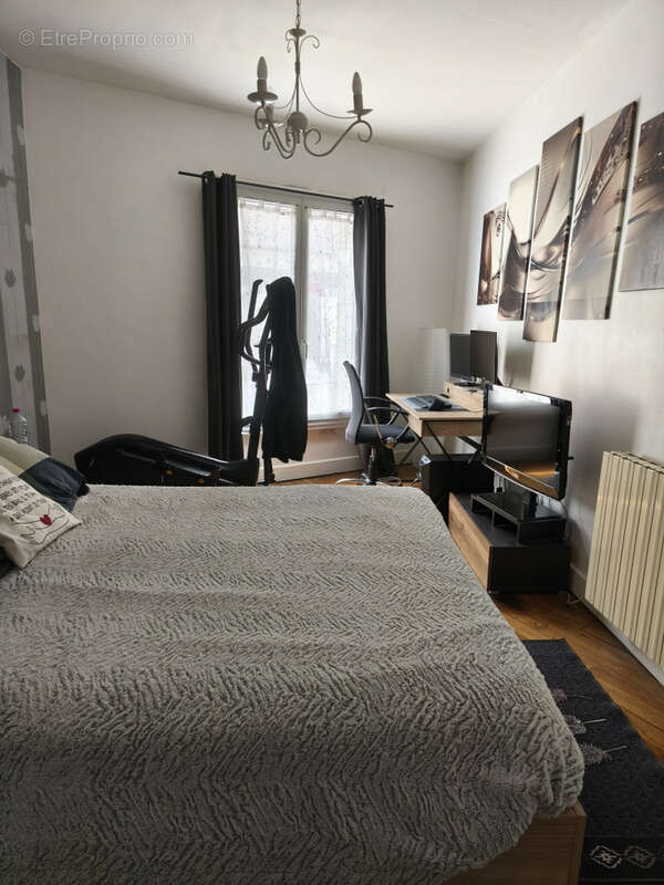 Maison à COUSSAC-BONNEVAL