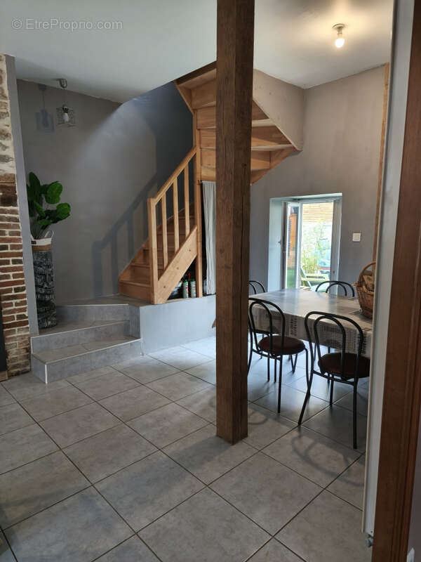 Maison à COUSSAC-BONNEVAL