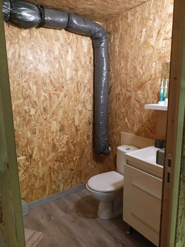 Commerce à LA TESTE-DE-BUCH