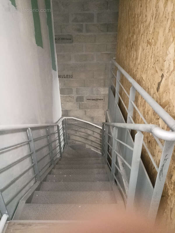 Commerce à LA TESTE-DE-BUCH